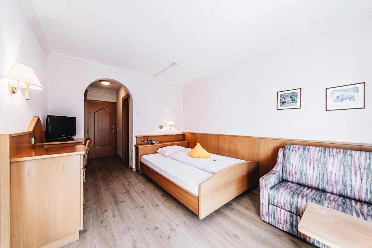 Hotel Ranuimuellerhof Фунес Екстер'єр фото
